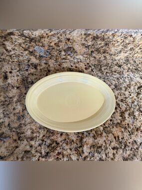 Fiesta fiestaware Small Oval Serving Platter - yellow